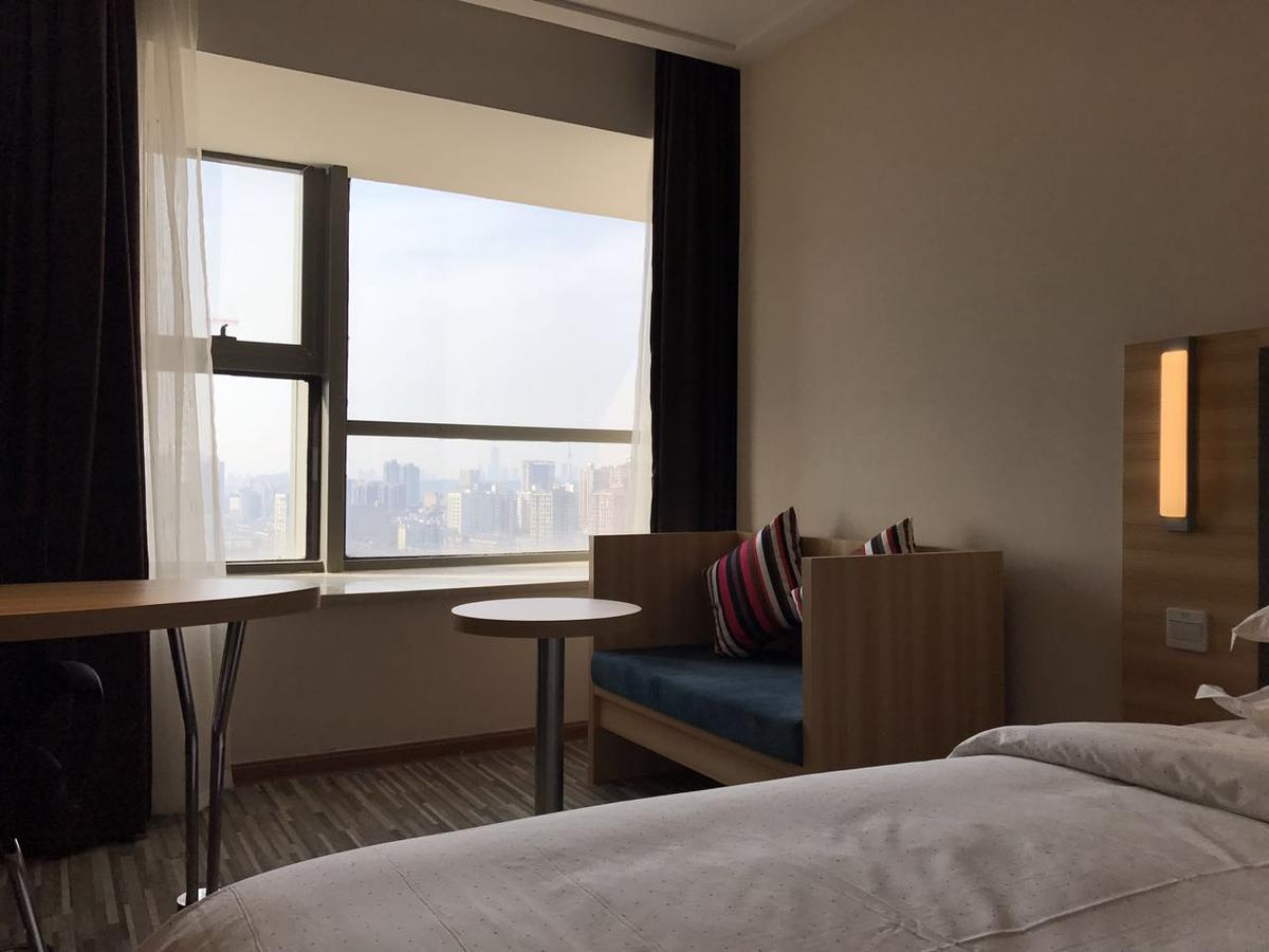 See U Select Hotel Wuhan Zewnętrze zdjęcie